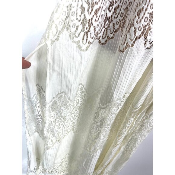 Bar III lace maxi‎ dress - Picture 5 of 8